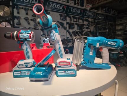 total 3lü akülü set mandrenli şarzlı vidalama ,sipiral ve çivi tabancası